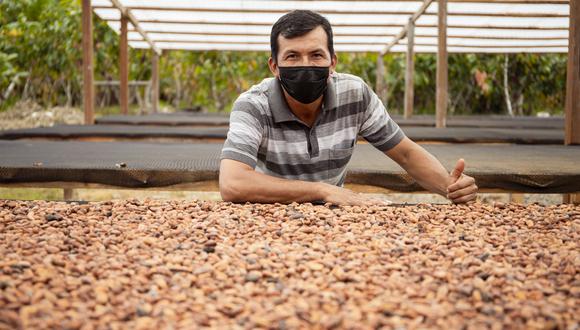 Para potenciar sus capacidades y elevar su competitividad, accedieron al cofinanciamiento de un Plan de Negocio que les permitirá dar mantenimiento a sus 120 hectáreas de trabajo y así mejorar la calidad de su cacao.
Foto: MIdagri.