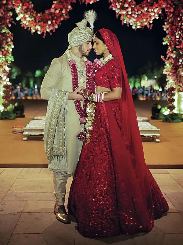 Priyanka Chopra and Nick Jonas had two weddings.  One in the Western style and the other in the Hindu style, like the one in the photograph (Photo: Getty Images)