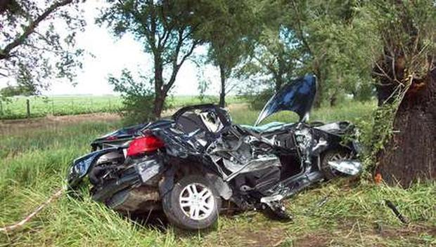 El auto de Buonanotte quedó destrozado y sus tres amigos fallecieron