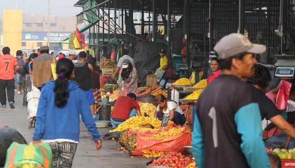 El abastecimiento de alimentos a los mercados mayoristas de Lima se ha desenvuelto hoy, martes 19 de julio, de manera fluida. Foto: GEC