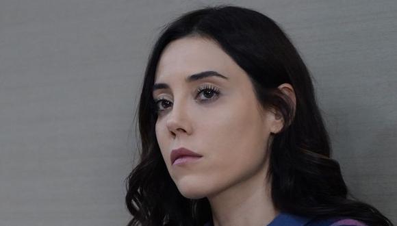 La actriz turca Candu Dere interpreta a la doctora Asya en la telenovela "Infiel" (Foto: Candu Dere/ Instagram)