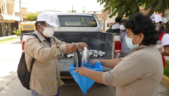 Lambayeque: familias de escasos recursos recibieron donación de 250 kilos de pescado (Foto: Gore Lambayeque)