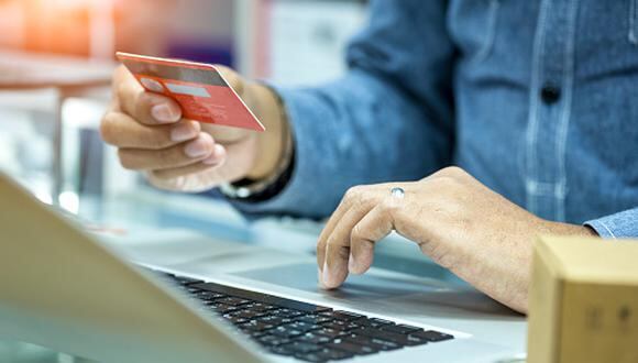 Oscar Mas, el catedrático de UCAL nos comparte las principales razones por las que los consumidores prefieren realizar sus compras vía online. (Foto: Getty Images)