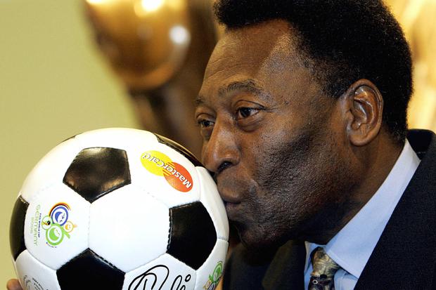 Pelé anotó más de 600 goles a nivel profesional (Foto: AFP)