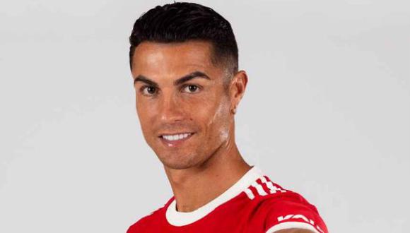 Cristiano Ronaldo firmó contrato con Manchester United hasta 2023. (Foto: EFE)