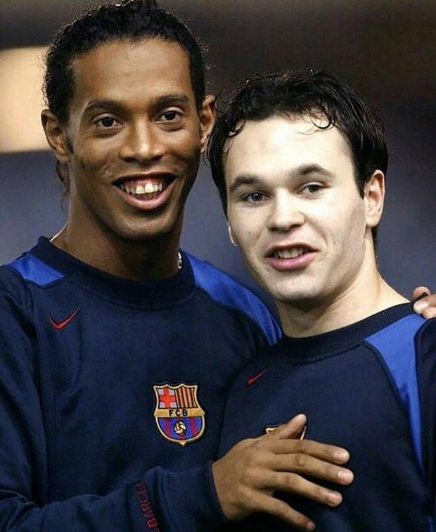 Ronaldinho 'anunció' a un jovencito Iniesta que dejaría Barcelona para irse al Real Madrid
