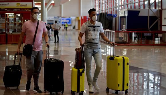 Los turistas que lleguen a Cuba no tendrán que someterse a una cuarentena obligatoria desde el 7 de noviembre. (Foto: YAMIL LAGE / AFP)