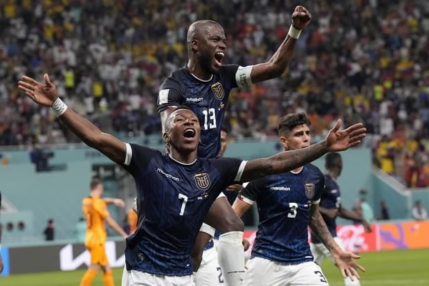 Ecuador empató 1-1 con Países Bajos y quedó cerca de avanzar a octavos en Qatar 2022 (Foto: AP)