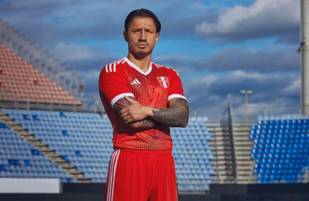 The alternate shirt of the Peruvian National Team.  (Photo: Adidas)