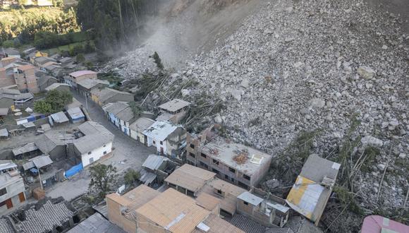El gran deslizamiento del cerro conocido como Cruz de Shallapa ocurrió el jueves 30 de junio. (Foto: Andina)