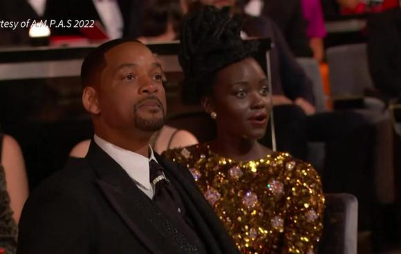 Will Smith gana el Óscar al mejor actor tras golpear a Chris Rock en el escenario