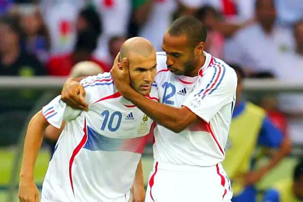 Zinedine Zidane y Henry hicieron historia con la selección de Francia (Foto: Getty Images)