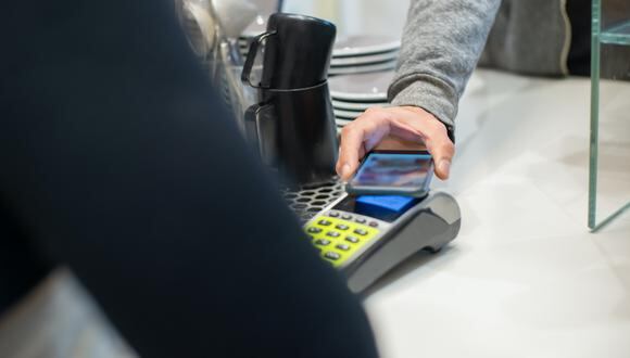 Muchos clientes ahora hacen los pagos a través de una transferencia desde la aplicación móvil de su banco.