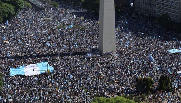 Un mar humano se volcó a las calles para celebrar el título de Argentina. Foto: AFP