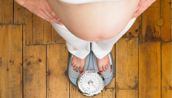 En términos generales, las embarazadas deberían subir entre 10 y 12 kilos en total. Foto: ¡Stock.