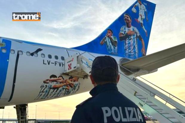 Avión de la selección argentina recargó combustible y llega directo a Benos Aires (@Argentina)